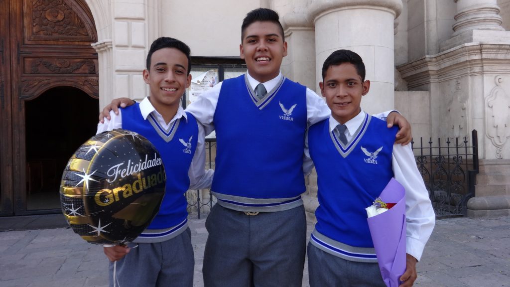 Se gradúa generación 47 de la Secundaria Gral. Andrés S. Viesca