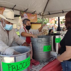 Disfrutan ramosarizpenses de Feria del Tamal y Pan de Pulque1